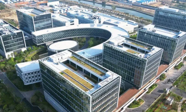 企业信息管理系统定制开发的关键技术选型与架构设计